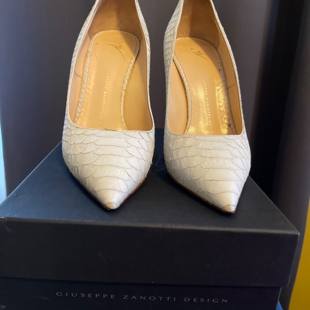Giuseppe Zanotti White Python Heels - Picture 6 of 6